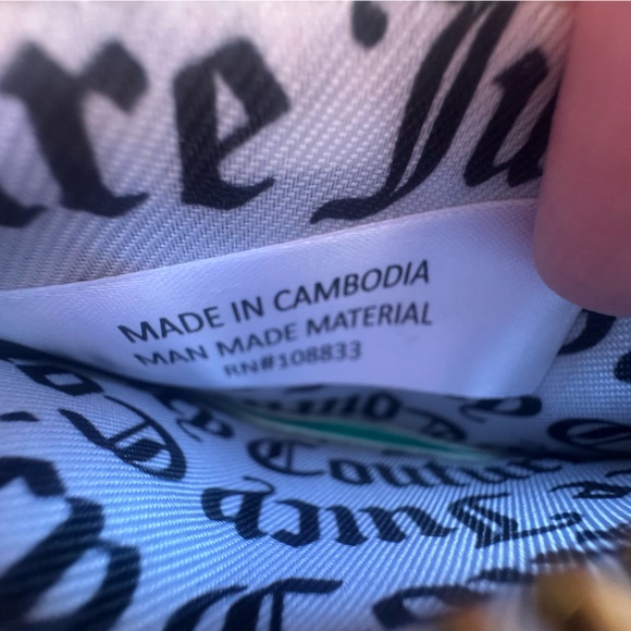 COPY - Juicy Couture Keychain Card Holder - Picture 6 of 8